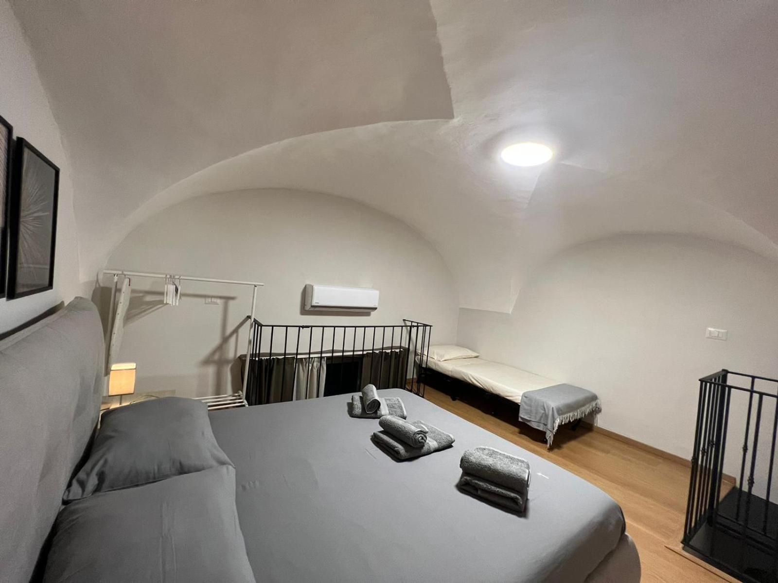Almond Apartment Catania Ngoại thất bức ảnh